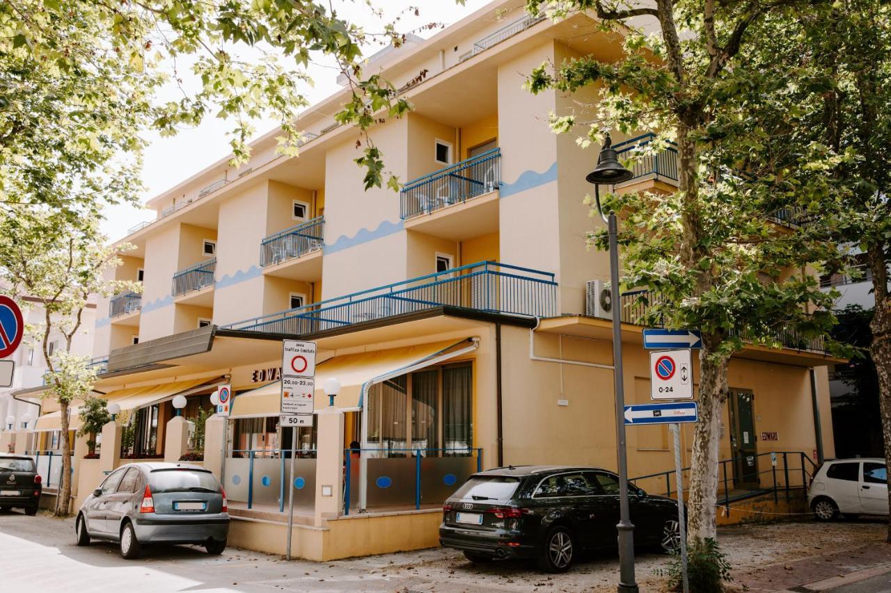Hotel Edward Беллария-Иджеа-Марина Экстерьер фото